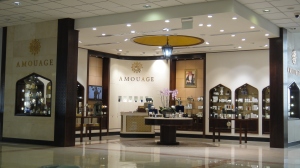 44 Amouage corner shop in Oman airport.